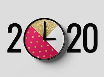 Wall clock designed as a pie chart with a pink and gold face and the numbers 2020 on a grey background